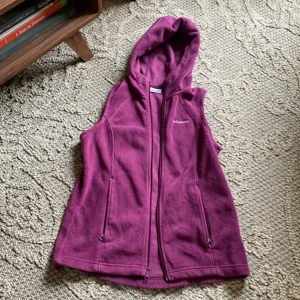 Columbia vest